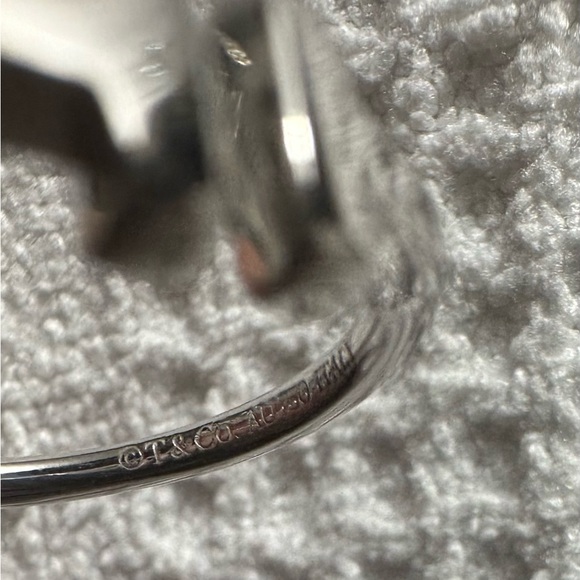 Tiffany T Wire Ring 18K White Gold - Picture 6 of 7